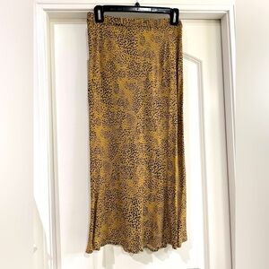 GAP woman’s cheetah print long skirt